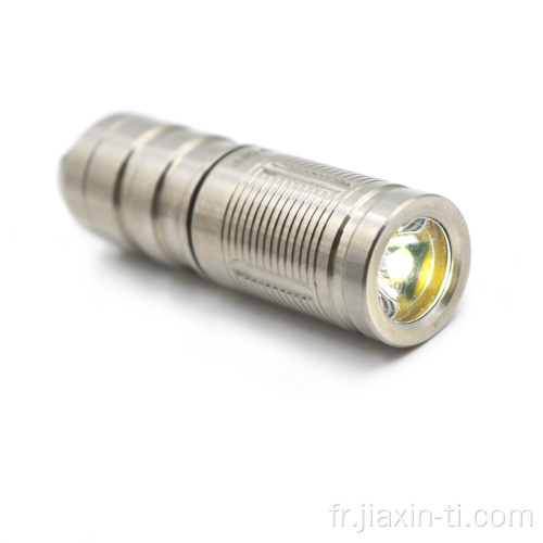 Lampe de poche en titane rechargeable de conception personnalisée